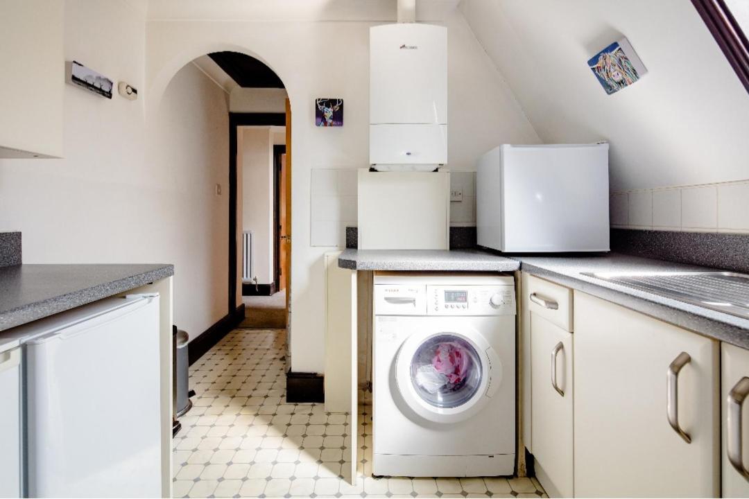 Double Room 2 Mins From Station Belvedere Exterior photo