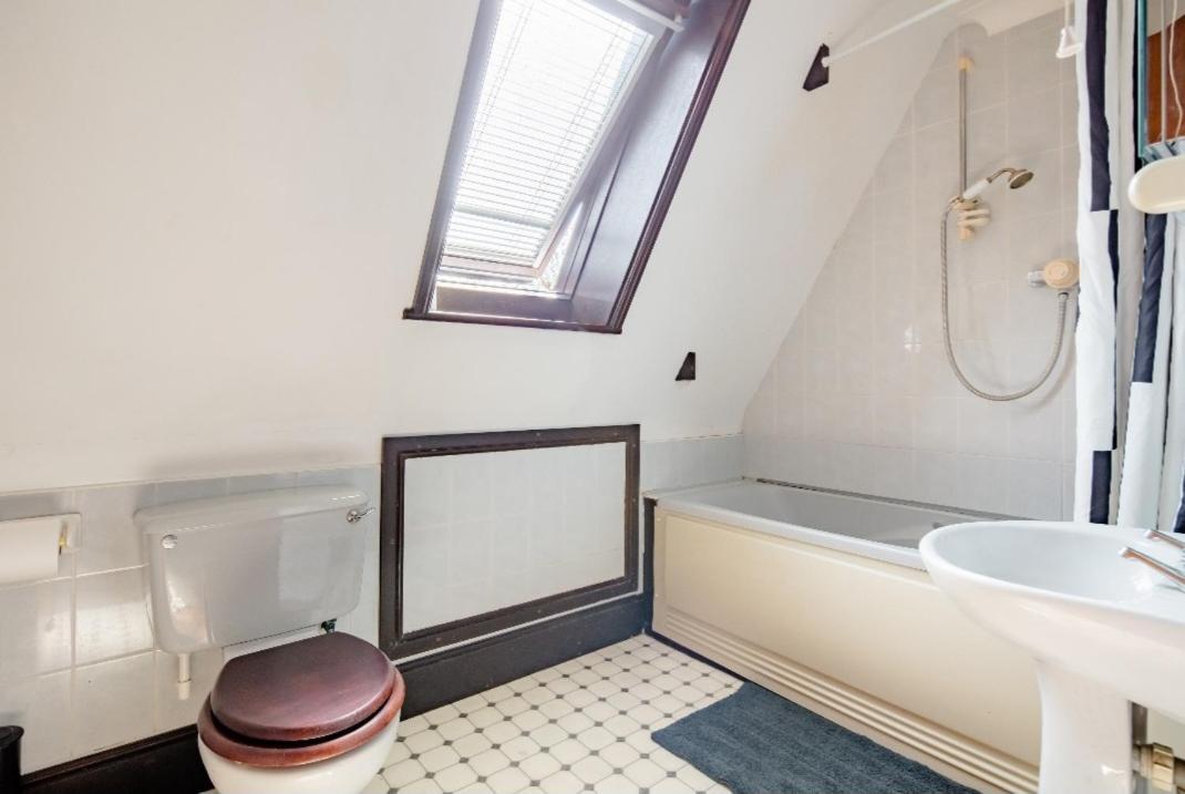 Double Room 2 Mins From Station Belvedere Exterior photo